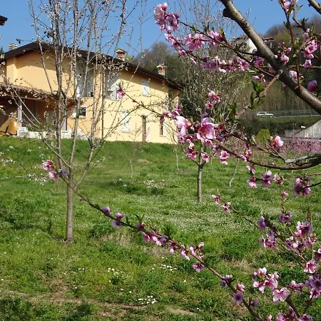 Apartamento Cascina Legnago Trilocale A 6 Chilometri Da Salo'