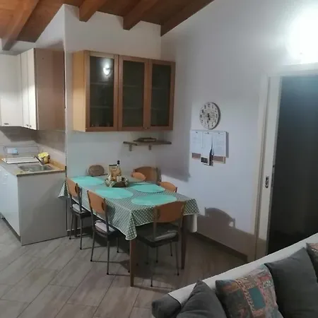 Cascina Legnago Trilocale A 6 Chilometri Da Salo' * Villanuova sul clisi